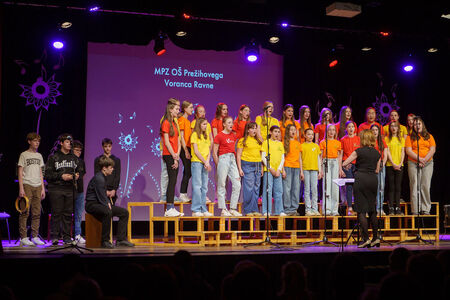 Srečanje otroških in mladinskih pevskih zborov, Naše pesmi naj donijo (7)